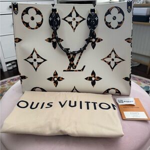 Louis Vuitton OnTheGo GM tote Jungle Collection